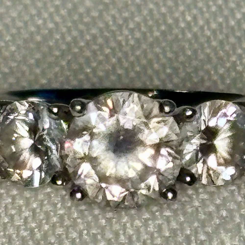 Elegant Sterling Silver and CZ Women's Ring